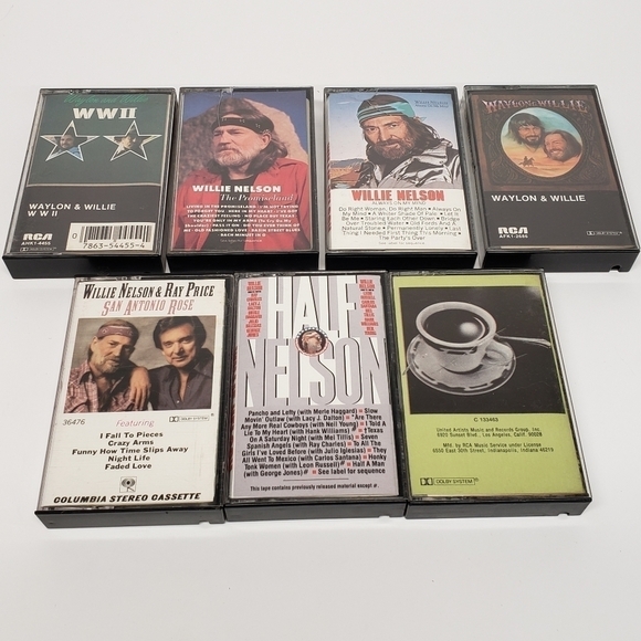 Willie Nelson Cassette Lot of 7 Vintage Music Tapes - Picture 1 of 11